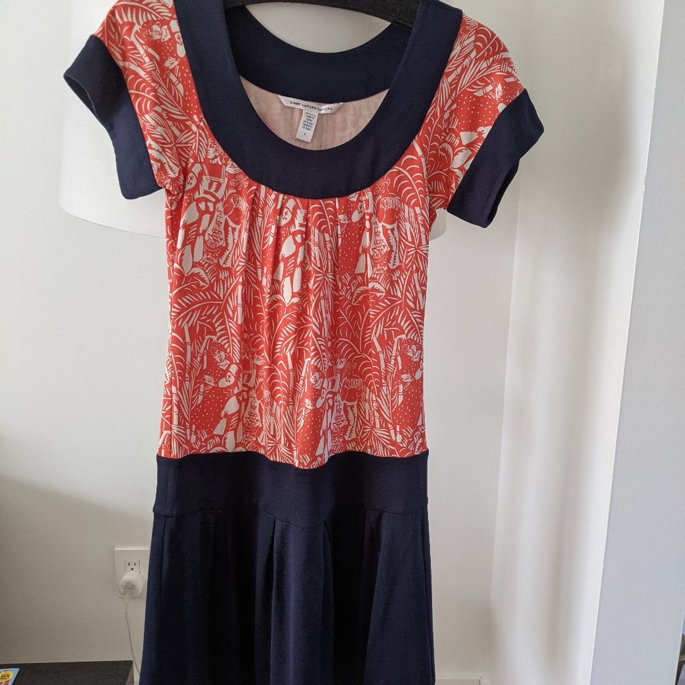 Gorgeous Diane von Furstenberg (DVF) dress--sz 2
